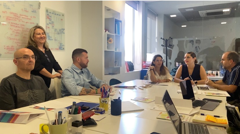 Sesión de trabajo entre técnicos de la DG de Juventud y responsables de los proyectos de voluntariado del CES en las entidades lider de la Región de Murcia.